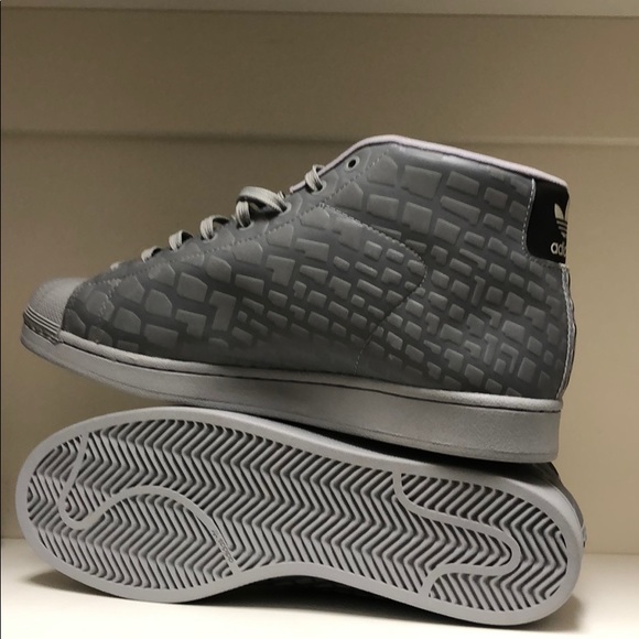 Men’s ADIDAS PRO MODEL SNEAKERS - Picture 4 of 5